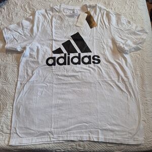Adidas men's size XL white shirt black Logo short sleeve shirt 100% cotton NWT